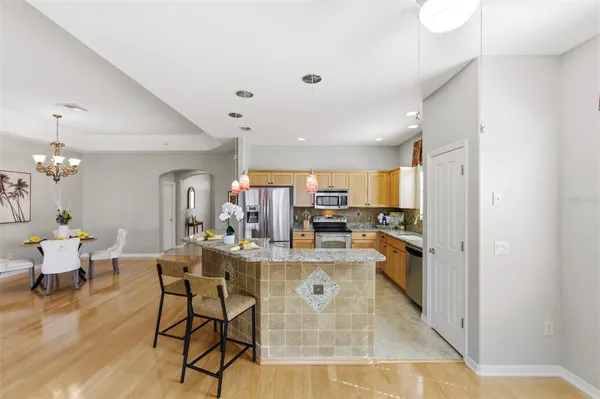 Property Slideshow image 3 of 43 | 976 shellbark way, The Villages, FL, 32162