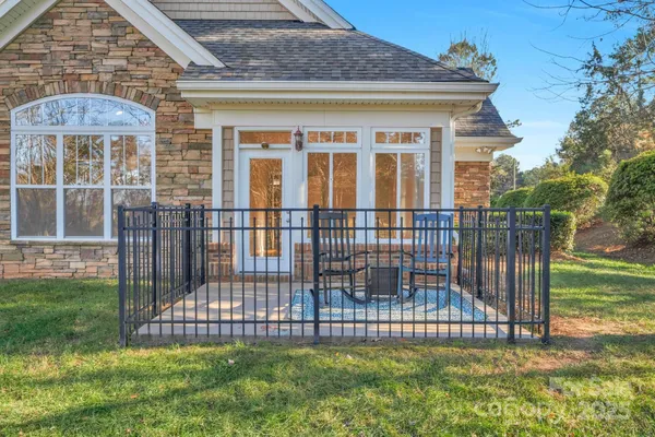 Property Slideshow image 3 of 43 | 3038 bellasera way, Matthews, NC, 28105