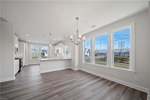 Property Slideshow image 2 of 31 | 4719 mahogany run, Chesapeake, VA, 23321