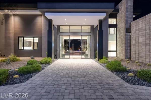 Property Slideshow image 3 of 66 | 10 sunrise beach cir, Henderson, NV, 89011