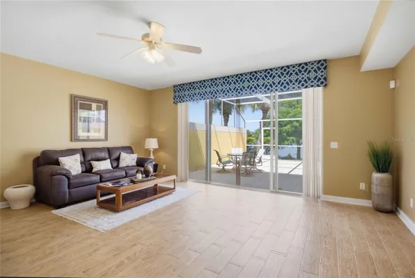 Property Slideshow image 3 of 27 | 1430 burgos dr, Sarasota, FL, 34238