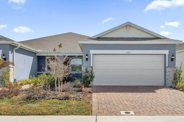 Property Slideshow image 2 of 52 | 1911 spring shower cir, Kissimmee, FL, 34744