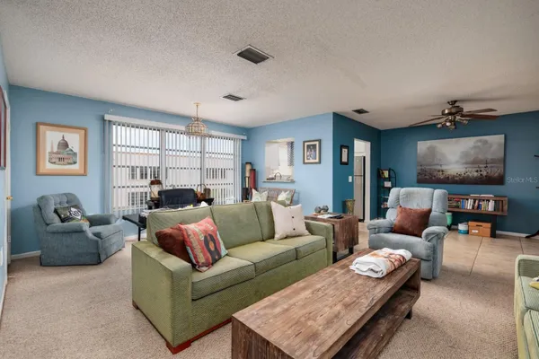 Property Slideshow image 3 of 22 | 5623 80th st n unit 504, Saint Petersburg, FL, 33709