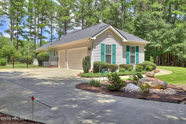 Property Slideshow image 3 of 67 | 202 bush ct, Mccormick, SC, 29835