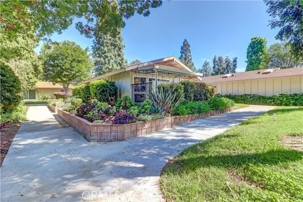 Property Slideshow image 3 of 55 | 134 avenida majorca a, Laguna Woods, CA, 92637