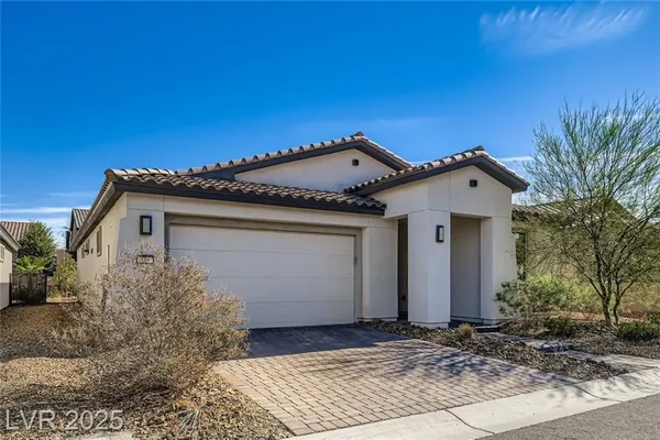 Property Slideshow image 2 of 30 | 116 lake oasis st, Henderson, NV, 89011