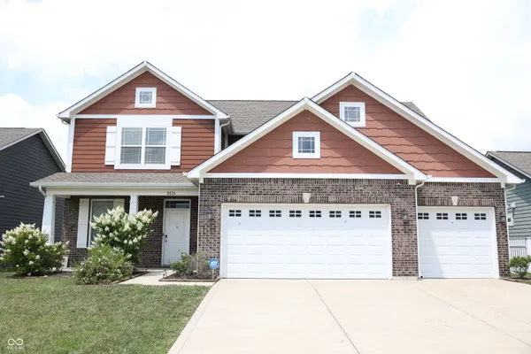 Property Slideshow image 2 of 61 | 8826 hemingway dr, Indianapolis, IN, 46239