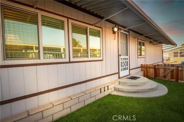 Property Slideshow image 3 of 30 | 38075 calle amigable, Murrieta, CA, 92563