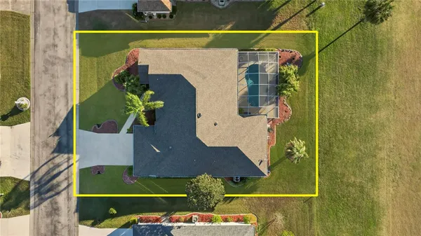Property Slideshow image 3 of 50 | 5695 nw 25th loop, Ocala, FL, 34482