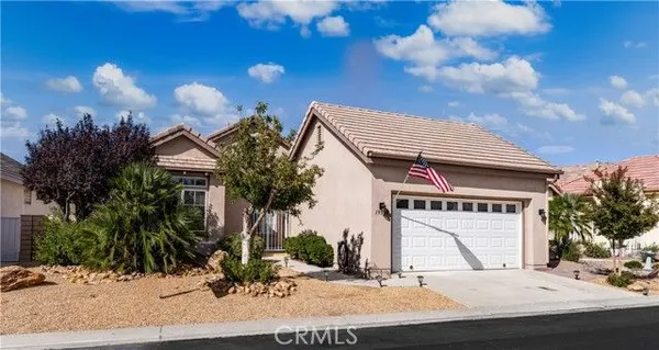 Property Slideshow image 2 of 60 | 19598 rolling green dr, Apple Valley, CA, 92308