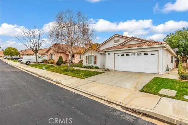 Property Slideshow image 2 of 7 | 40793 caballero dr, Cherry Valley, CA, 92223