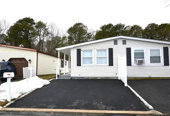 Property Slideshow image 2 of 35 | 65a village cir, Brookhaven, NY, 11949