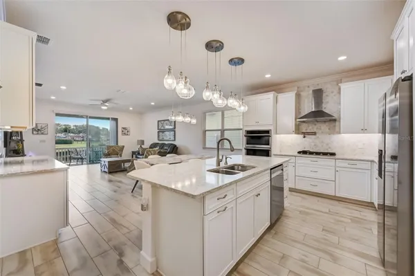 Property Slideshow image 3 of 87 | 5413 wishing arch dr, Apollo Beach, FL, 33572