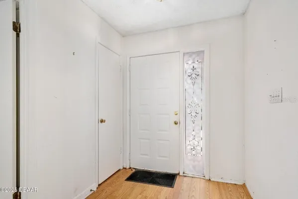 Property Slideshow image 3 of 39 | 517 brown pelican dr, Daytona Beach, FL, 32119