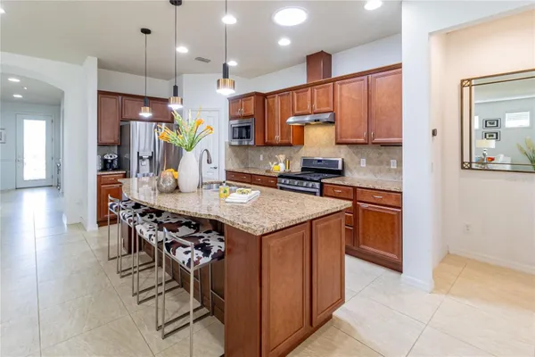 Property Slideshow image 2 of 58 | 333 navarra ln, Davenport, FL, 33837