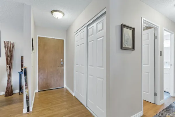 Property Slideshow image 3 of 44 | 3164 s wheeling way apt 306, Aurora, CO, 80014