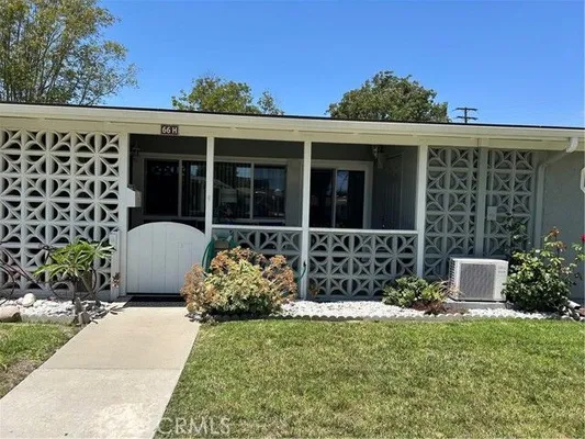 Property Slideshow image 3 of 22 | 13881 thunderbird dr apt 66h, Seal Beach, CA, 90740