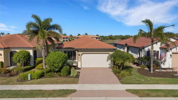 Property Slideshow image 3 of 76 | 10432 crooked creek dr, Venice, FL, 34293