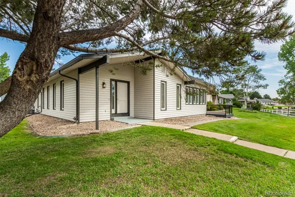 Property Slideshow image 2 of 50 | 57 scott dr, Broomfield, CO, 80020