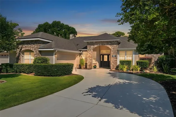 Property Slideshow image 2 of 58 | 1941 citrus ct, Mount Dora, FL, 32757