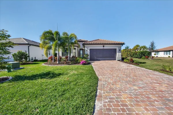 Property Slideshow image 2 of 98 | 7683 summerland cv, Lakewood Ranch, FL, 34202