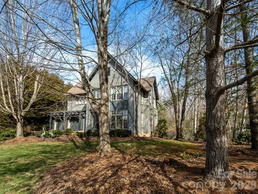 Property Slideshow image 2 of 44 | 1002 coves pheasant ct, Biltmore Lake, NC, 28715