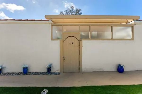 Property Slideshow image 2 of 45 | 3621 vista campana 12, Oceanside, CA, 92057