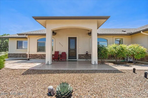 Property Slideshow image 3 of 26 | 4623 prairie trl, Prescott, AZ, 86301