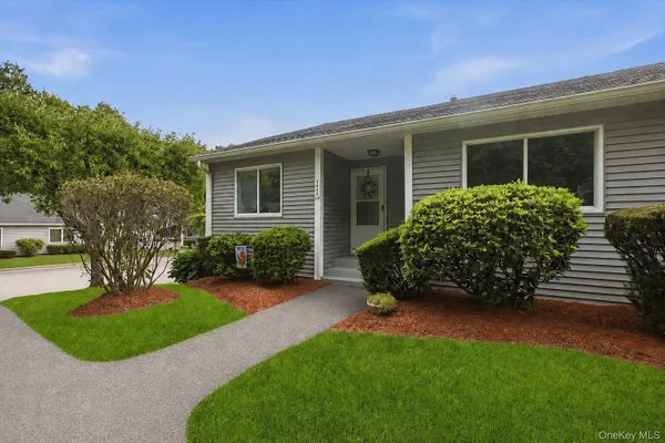 Property Slideshow image 2 of 38 | 184 long hill dr a, Yorktown, NY, 10598