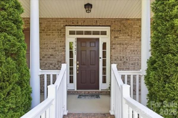 Property Slideshow image 3 of 28 | 17721 morehampton ave, Cornelius, NC, 28031