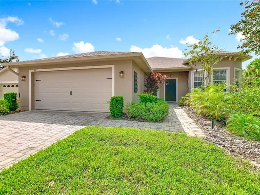 Property Slideshow image 3 of 81 | 531 barcelona dr, Poinciana, FL, 34759