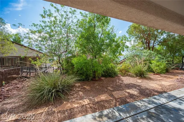 Property Slideshow image 3 of 51 | 2541 cosmic dust st, Henderson, NV, 89044