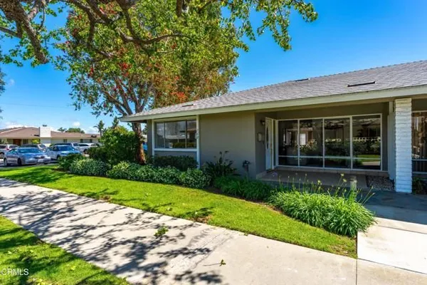 Property Slideshow image 3 of 61 | 160 w fiesta grn, Port Hueneme, CA, 93041