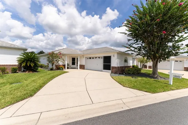 Property Slideshow image 3 of 49 | 8649 se 141st pl, Summerfield, FL, 34491