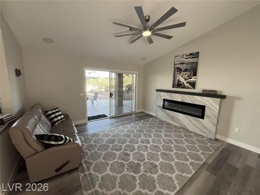 Property Slideshow image 3 of 36 | 2836 bluff point dr, Las Vegas, NV, 89134