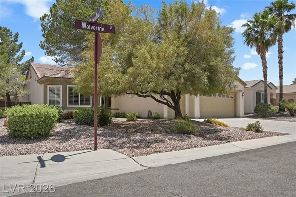 Property Slideshow image 3 of 33 | 2032 wolverine ct, Henderson, NV, 89052