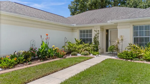 Property Slideshow image 3 of 54 | 237 park forest blvd 156, Englewood, FL, 34223