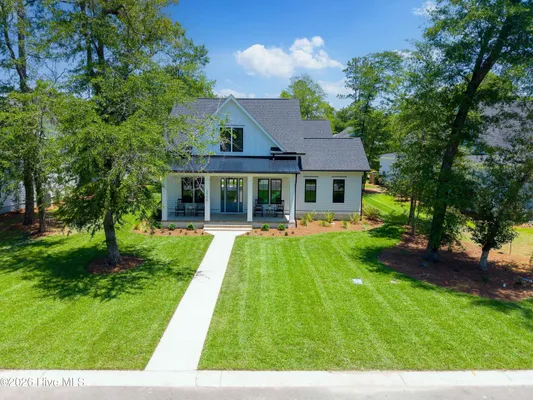 Property Slideshow image 3 of 70 | 3706 barnesmore dr, Castle Hayne, NC, 28429