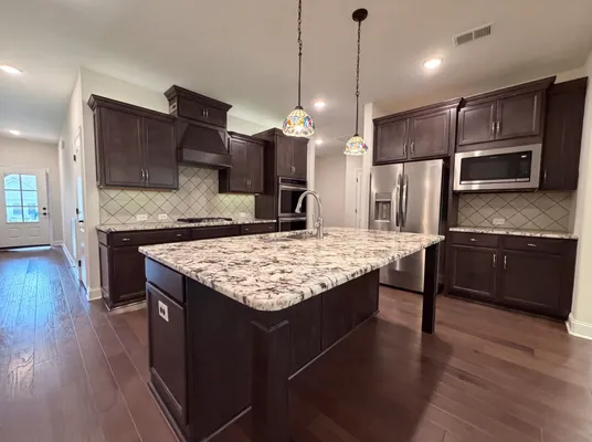 Property Slideshow image 2 of 16 | 914 meadowcrest way, Lebanon, TN, 37090