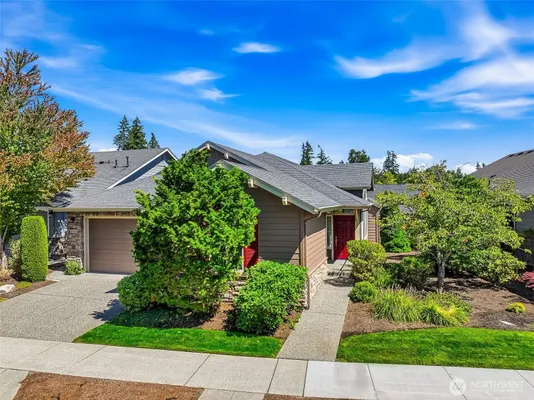 Property Slideshow image 2 of 36 | 12516 231st ave, Redmond, WA, 98053