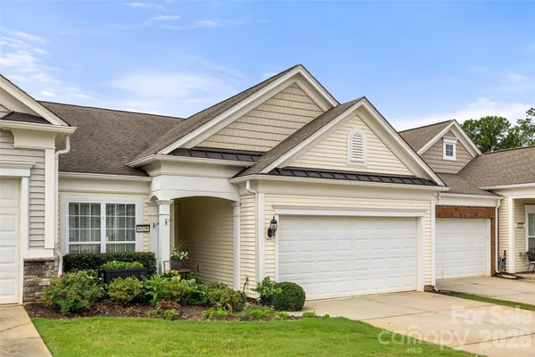 Property Slideshow image 3 of 36 | 6529 carolina commons dr, Indian Land, SC, 29707