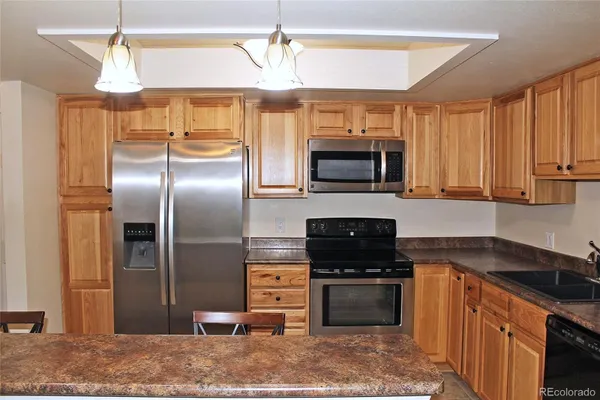Property Slideshow image 2 of 30 | 13901 e marina dr 114, Aurora, CO, 80014