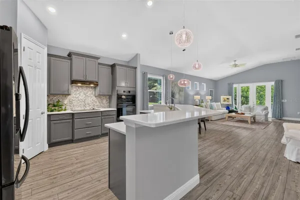 Property Slideshow image 3 of 48 | 8220 bridgeport bay cir, Mount Dora, FL, 32757