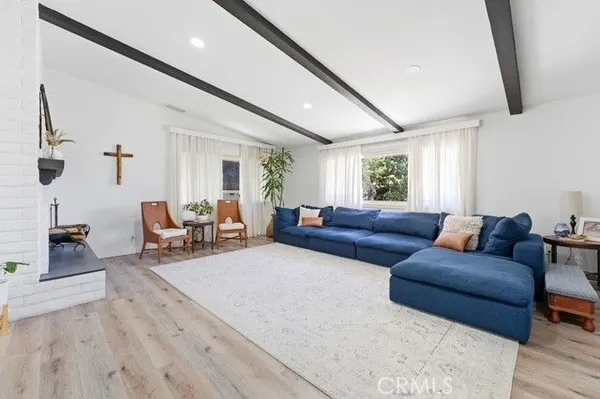 Property Slideshow image 3 of 60 | 10658 meadow gln, Escondido, CA, 92026