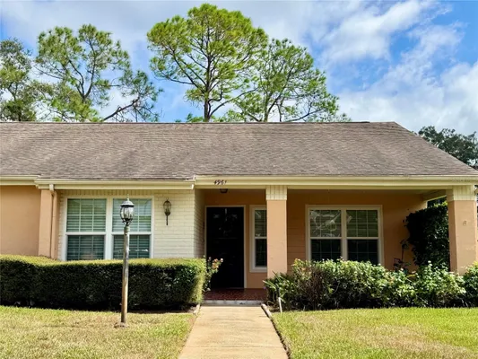 Property Slideshow image 3 of 22 | 4961 grist mill cir, New Port Richey, FL, 34655