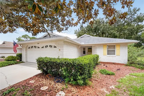 Property Slideshow image 2 of 23 | 9077 sw 91st cir, Ocala, FL, 34481