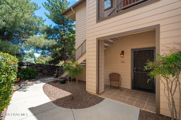 Property Slideshow image 2 of 36 | 1975 blooming hills dr 110, Prescott, AZ, 86301