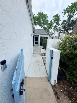 Property Slideshow image 3 of 69 | 950 waterside ln, Bradenton, FL, 34209