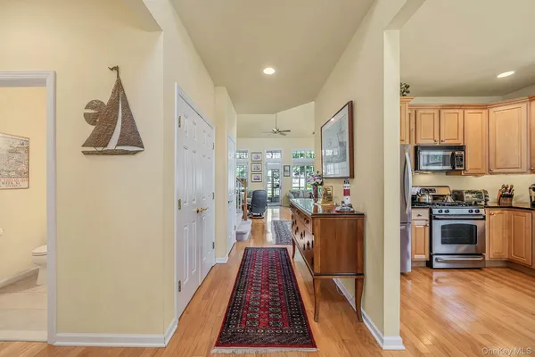 Property Slideshow image 3 of 45 | 140 chopin pl, Brookhaven, NY, 11941