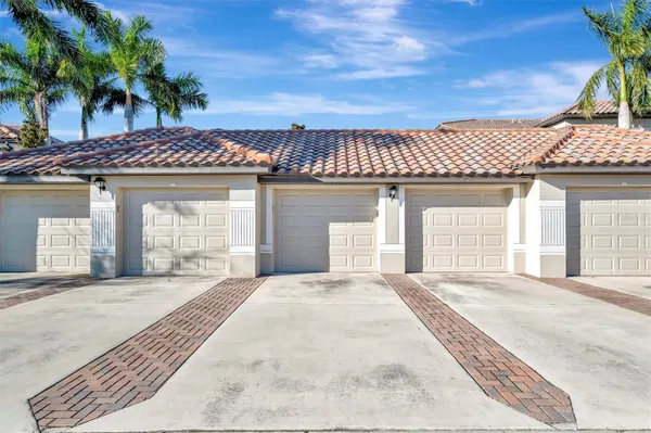 Property Slideshow image 3 of 82 | 6807 grand estuary trl 102, Bradenton, FL, 34212